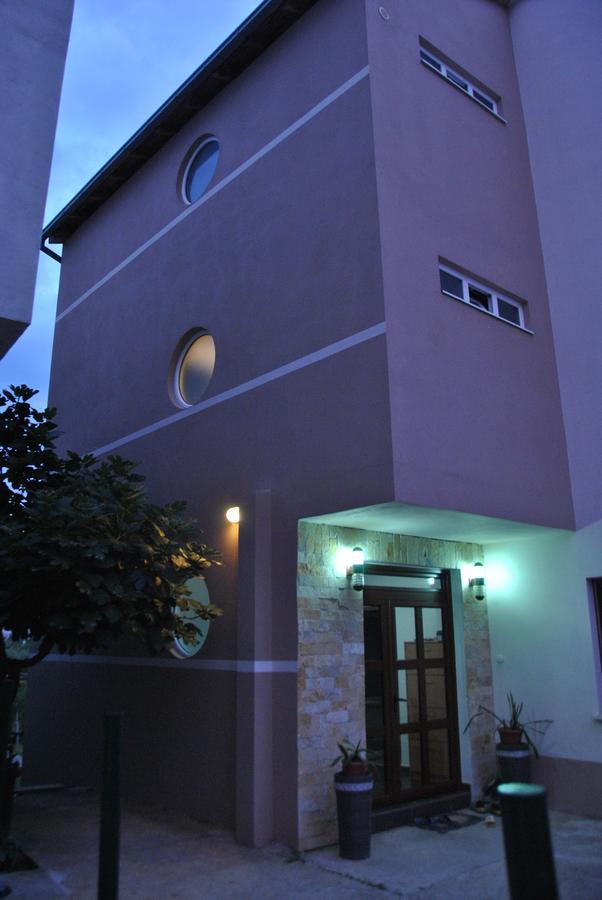 Haamel * Ulcinj